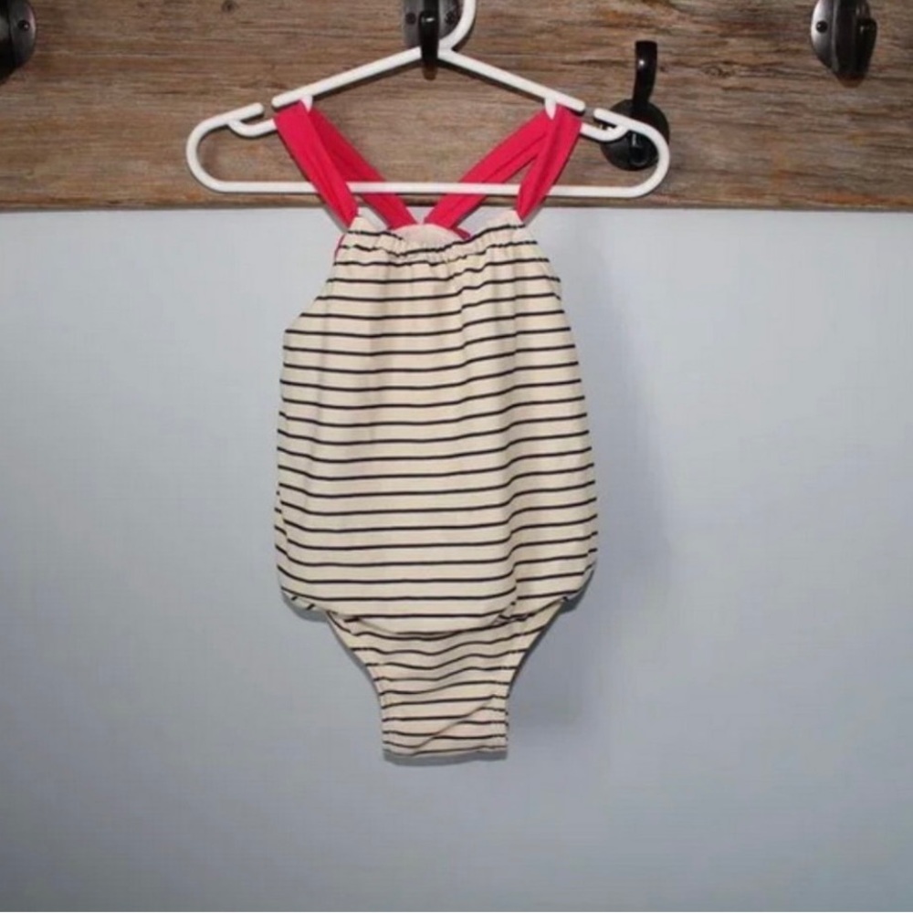 2/20 Bathing Suit Gap Size 12-18M